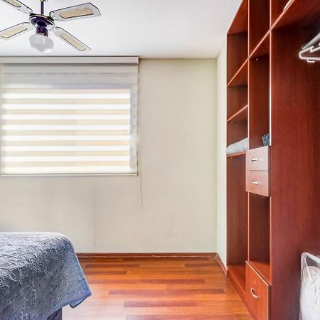 Apartamentos Estela En Alameda Colonial - 5Km Aeropuerto Jorge Chavez Лима Екстериор снимка